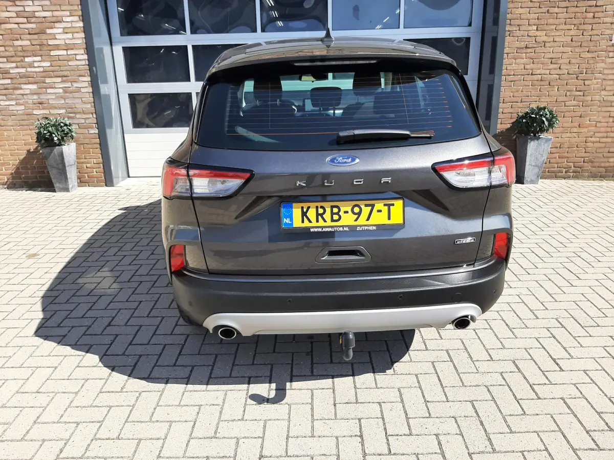 2.5 PHEV Titanium trekhaak SOH 100%