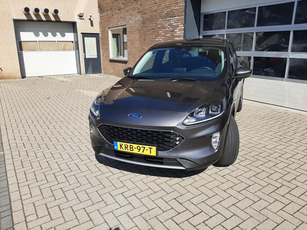 2.5 PHEV Titanium trekhaak SOH 100%