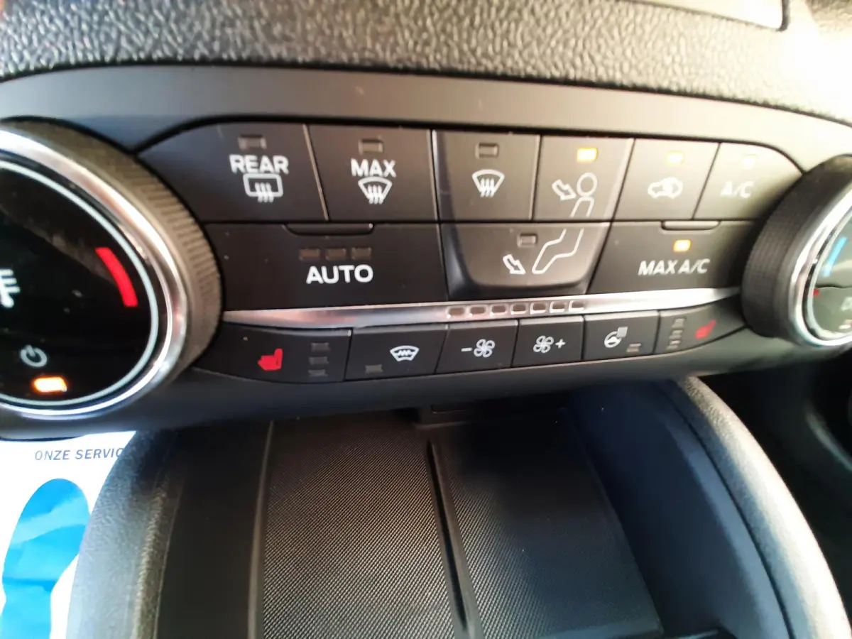 2.5 PHEV Titanium trekhaak SOH 100%