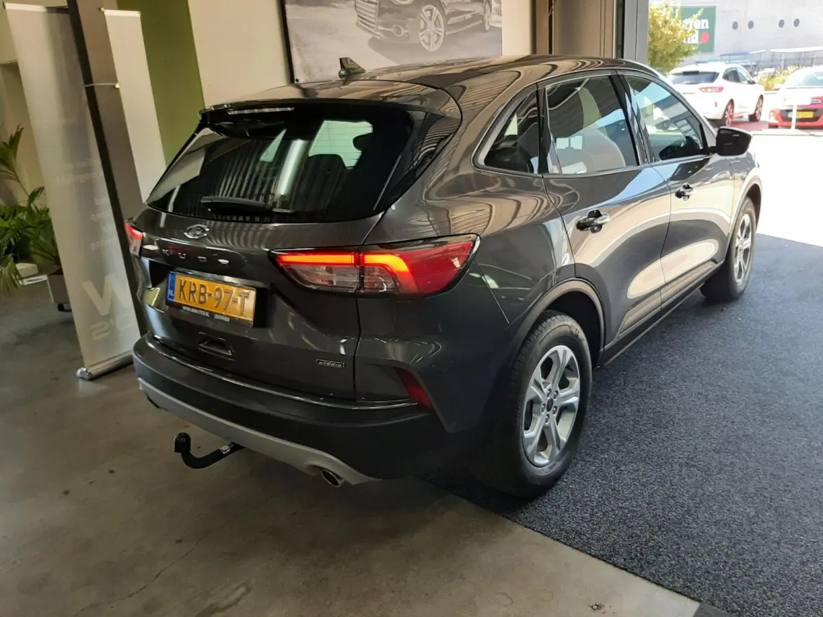 2.5 PHEV Titanium trekhaak SOH 100%