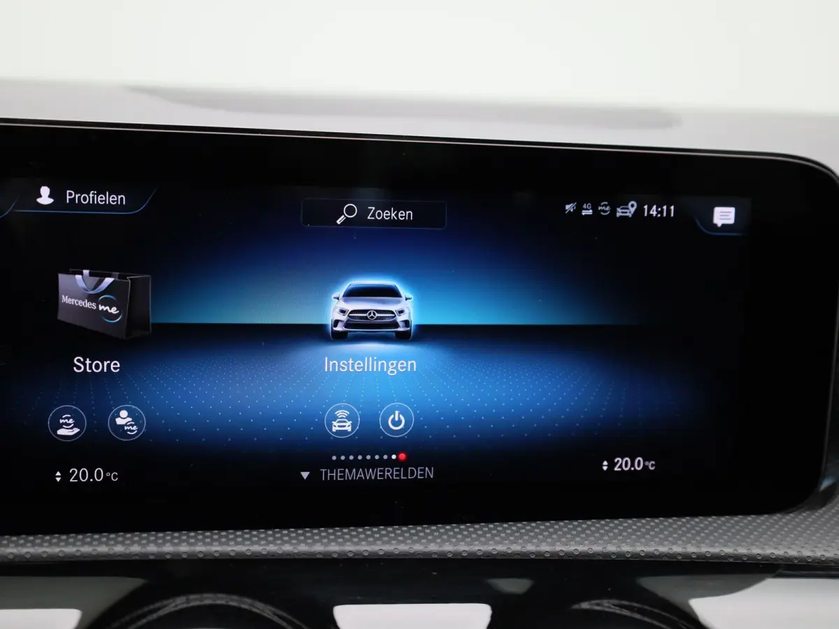 180 Business Solution Luxury | Automaat | Apple Carplay/Android Auto | Trekhaak | Sfeerverlichting | Climate Control | Achteruitrijcamera | Lederen Bekleding | Lichtmetalen Velgen |