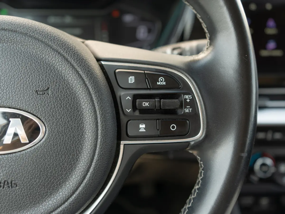 1.6 GDi Hybrid Edition DynamicLine Sky | Dealeronderhouden NL auto | Schuifkantel dak | Cruise control adaptief | Navigatie | achteruitrijcamera | Carplay | Parkeersensoren achter