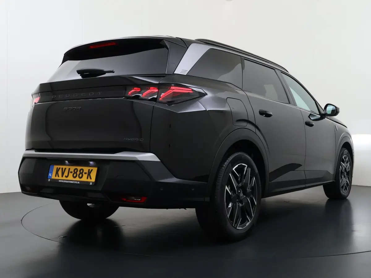 1.2 Hybrid 145 GT 7p VAN:38.900,- VOOR:36.877,- UW HERFSTVOORDEEL:2.023,- ADAPTIVE CRUISE | 360° CAMERA | STOEL- & STUURVERWARMING | MEMORY SEAT MET MASSAGE | DODEHOEKDETECTIE | DRIVE ASSIS
