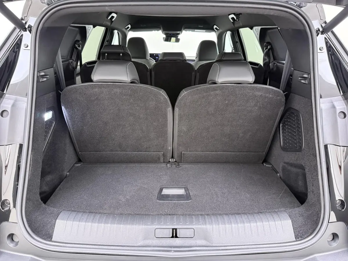 1.2 Hybrid 145 GT 7p VAN:38.900,- VOOR:36.877,- UW HERFSTVOORDEEL:2.023,- ADAPTIVE CRUISE | 360° CAMERA | STOEL- & STUURVERWARMING | MEMORY SEAT MET MASSAGE | DODEHOEKDETECTIE | DRIVE ASSIS