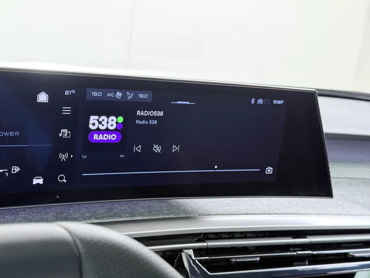 1.2 Hybrid 145 GT 7p VAN:38.900,- VOOR:36.877,- UW HERFSTVOORDEEL:2.023,- ADAPTIVE CRUISE | 360° CAMERA | STOEL- & STUURVERWARMING | MEMORY SEAT MET MASSAGE | DODEHOEKDETECTIE | DRIVE ASSIS