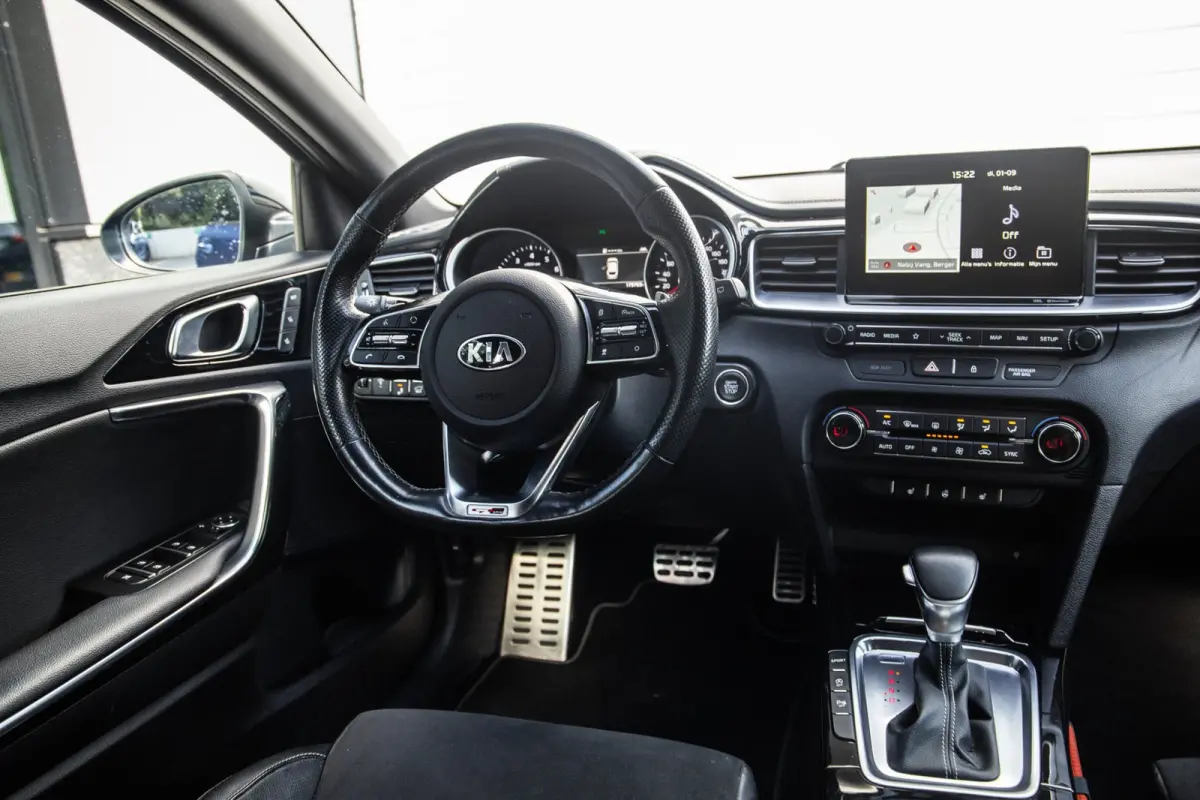 1.4 T-GDI GT-PlusLine / Pano / Carplay / Winterset