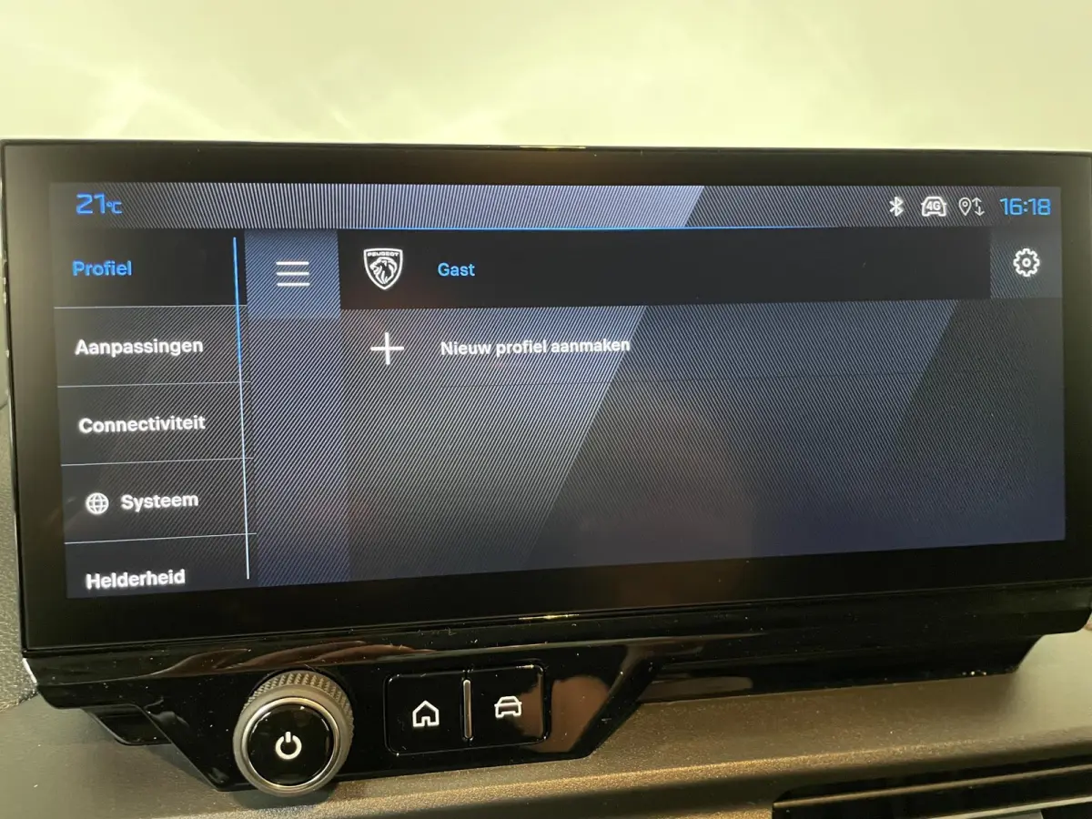 1.5 BlueHDi 130PK Automaat L2 Navigatie Apple Carplay / Android Auto DAB trekhaak Cruise Control Airco Houten bekleding laadruimte