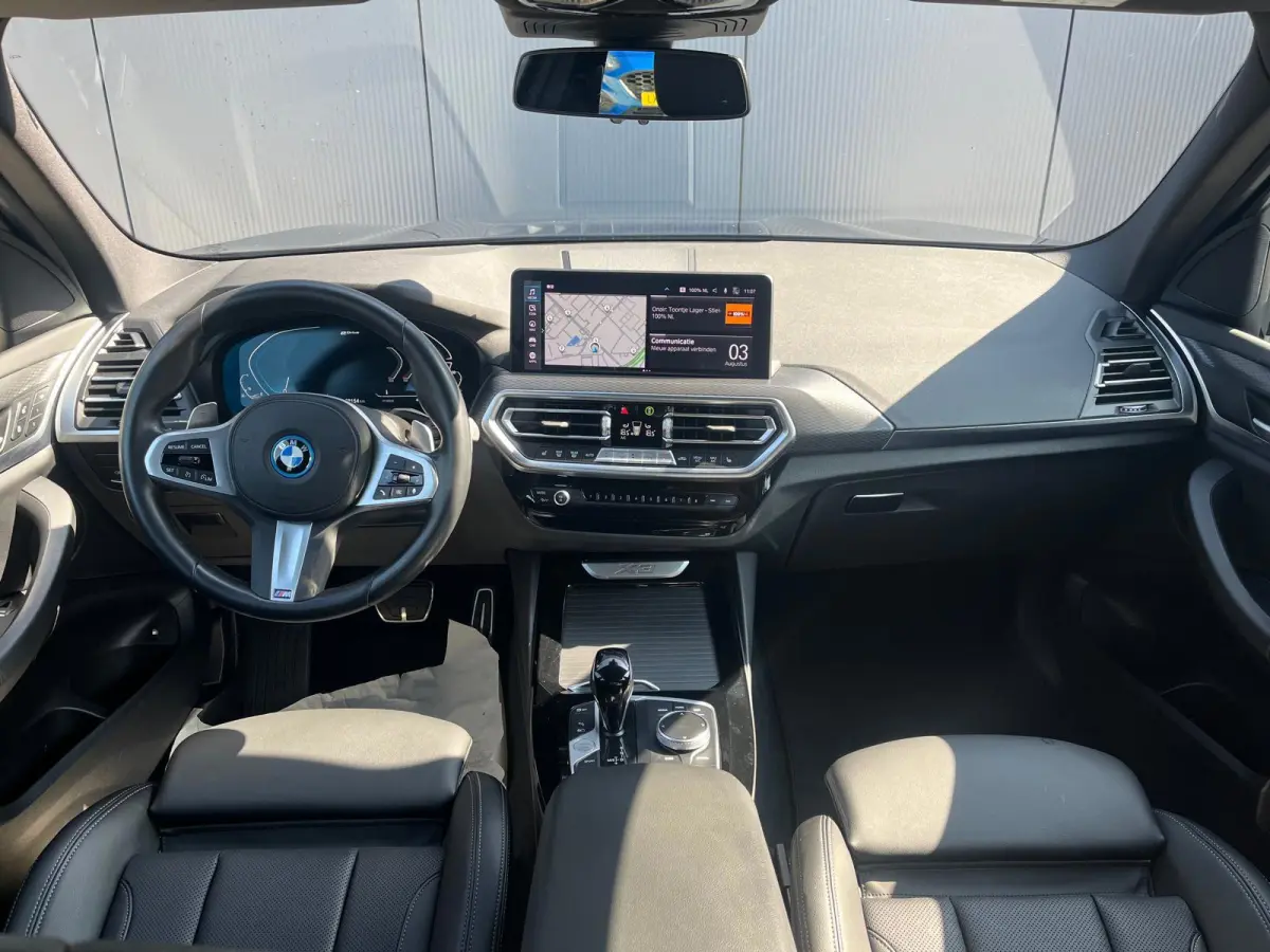 XDrive30e M-Sport | Alarm | Camera | Comfort Access | Lederen Bekleding | Memory | Panoramadak | Stoelverwarming |