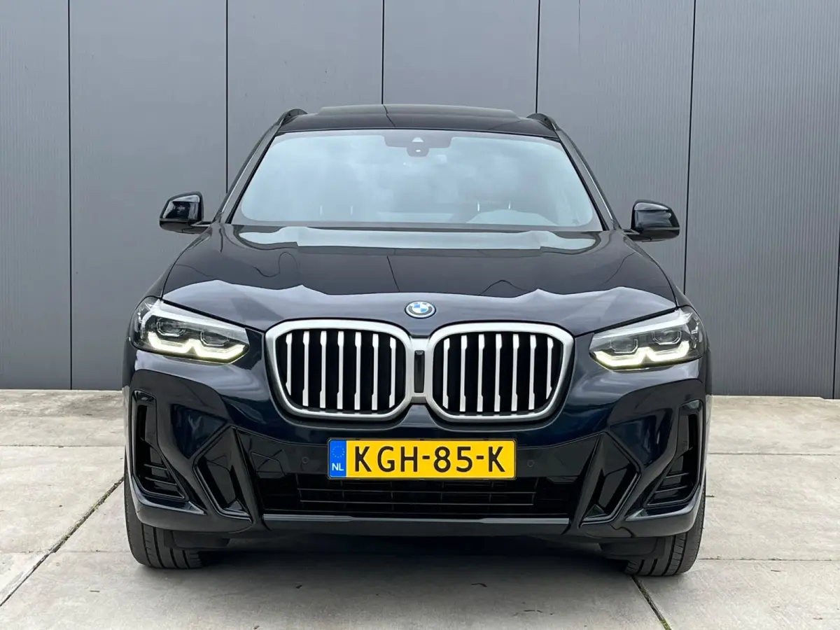 XDrive30e M-Sport | Alarm | Camera | Comfort Access | Lederen Bekleding | Memory | Panoramadak | Stoelverwarming |