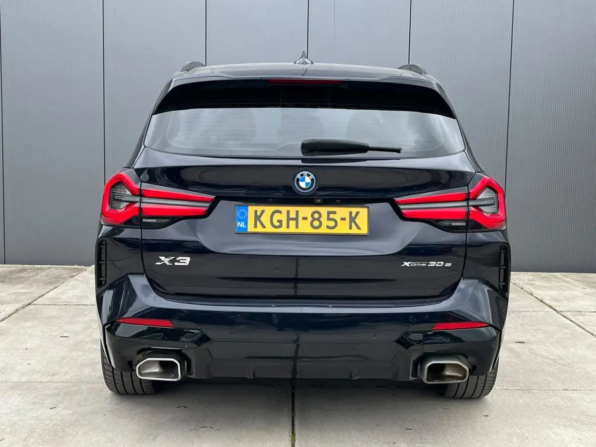 XDrive30e M-Sport | Alarm | Camera | Comfort Access | Lederen Bekleding | Memory | Panoramadak | Stoelverwarming |