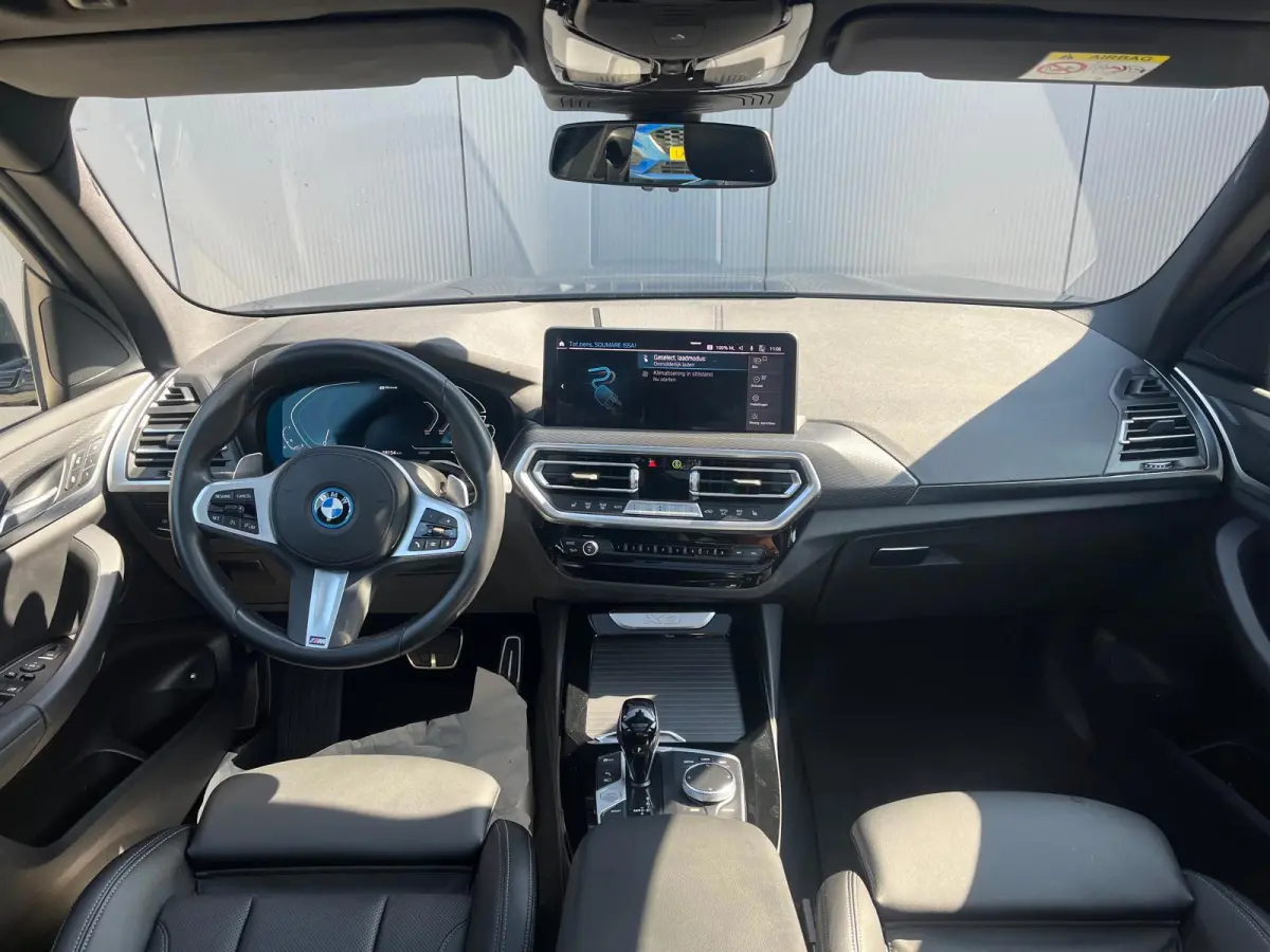 XDrive30e M-Sport | Alarm | Camera | Comfort Access | Lederen Bekleding | Memory | Panoramadak | Stoelverwarming |