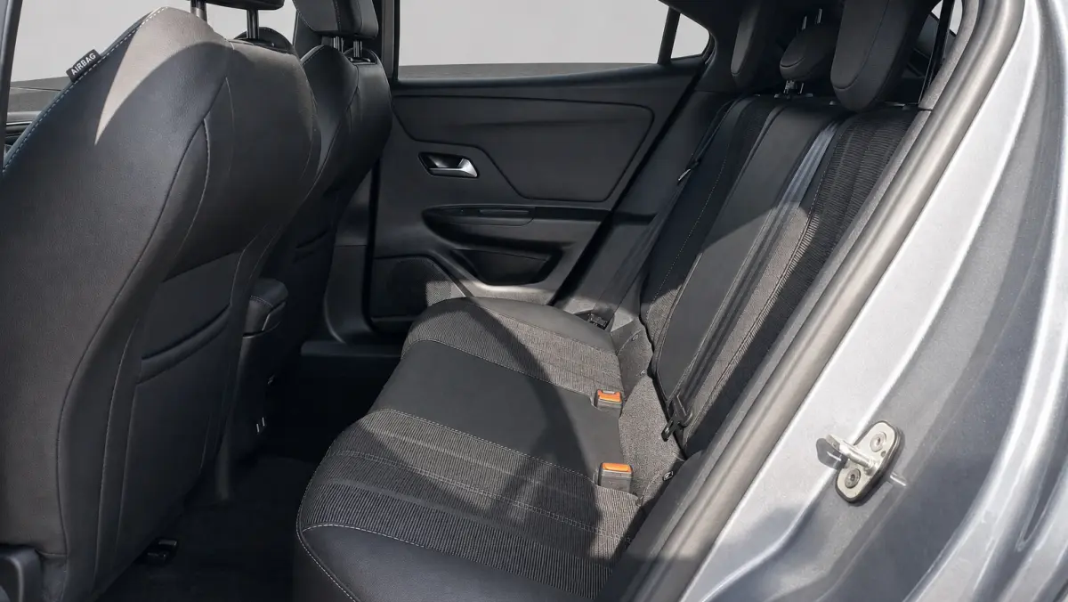 1.2 Turbo GS 130 PK | Automaat | LMV | Camera | Apple carplay/Android Auto | PDC |