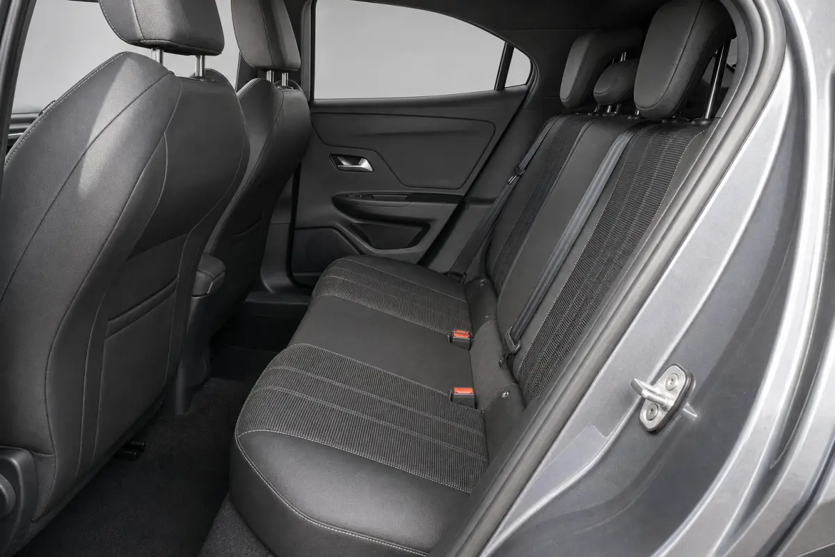 1.2 Turbo GS 130 PK | Automaat | LMV | Camera | Apple carplay/Android Auto | PDC |