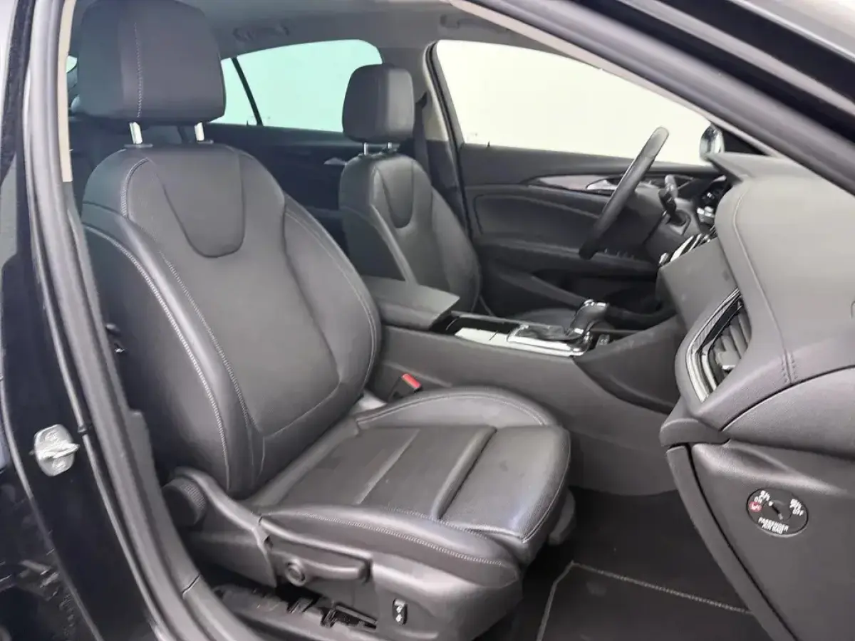 1.5 Turbo Exclusive - Automaat - Leder - Schuifdak - Navi - Org.NL