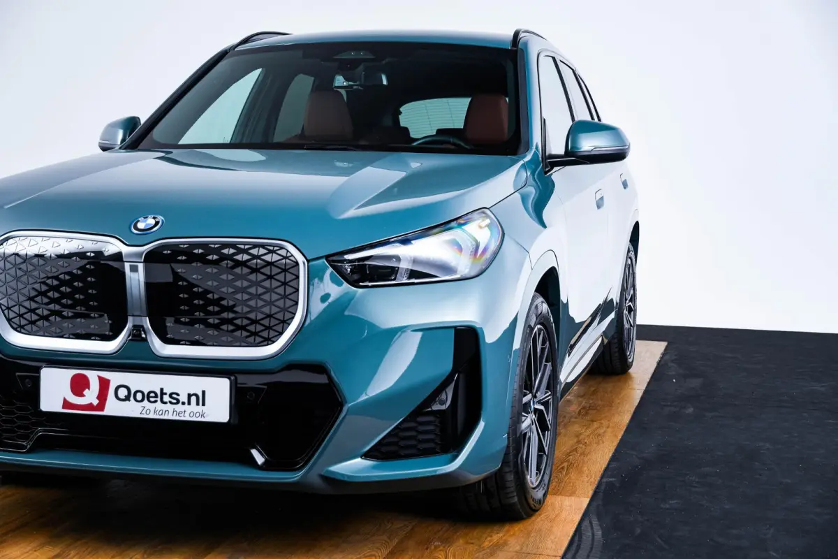 eDrive20 67 kWh M Sport Edition Driving Assistant Plus - Head up - Elektrisch verwarmde voorstoelen - Sportstoelen - Comfort Access - Getinte Ruiten - Grootlichtassistent -