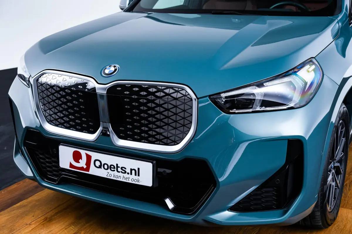 eDrive20 67 kWh M Sport Edition Driving Assistant Plus - Head up - Elektrisch verwarmde voorstoelen - Sportstoelen - Comfort Access - Getinte Ruiten - Grootlichtassistent -