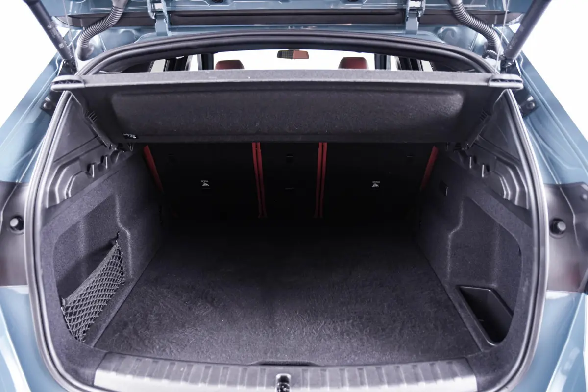 eDrive20 67 kWh M Sport Edition Driving Assistant Plus - Head up - Elektrisch verwarmde voorstoelen - Sportstoelen - Comfort Access - Getinte Ruiten - Grootlichtassistent -