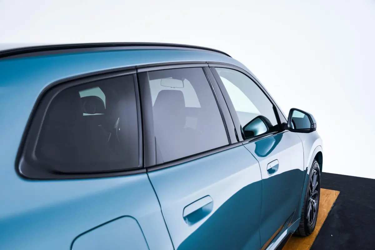 eDrive20 67 kWh M Sport Edition Driving Assistant Plus - Head up - Elektrisch verwarmde voorstoelen - Sportstoelen - Comfort Access - Getinte Ruiten - Grootlichtassistent -
