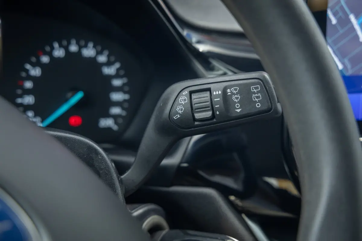 1.0 EcoBoost Connected | Apple Carplay/Android Auto | Parkeersensoren | Airco | Airco | Apple Carplay/Android Auto|telefoonintegratie premium | Cruise control