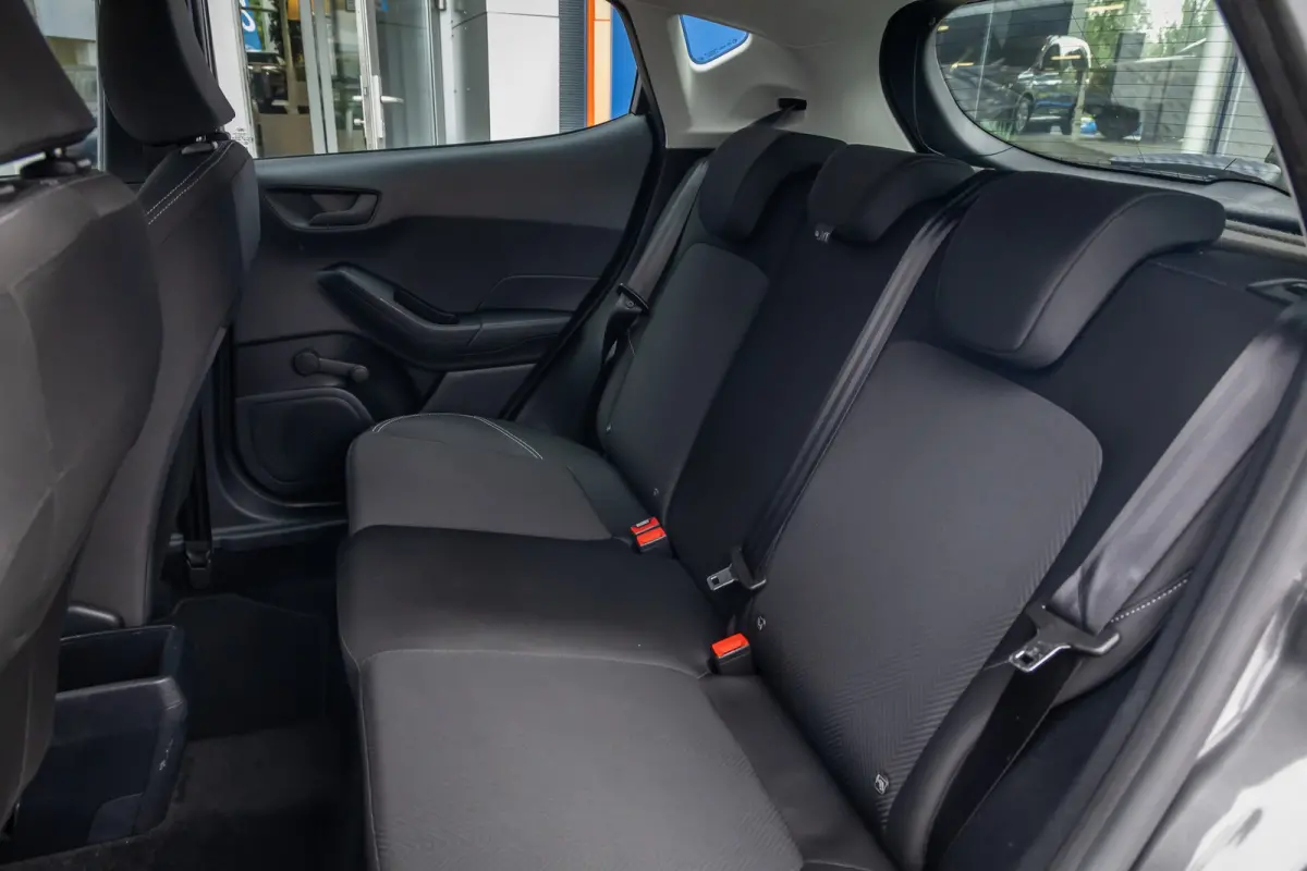 1.0 EcoBoost Connected | Apple Carplay/Android Auto | Parkeersensoren | Airco | Airco | Apple Carplay/Android Auto|telefoonintegratie premium | Cruise control