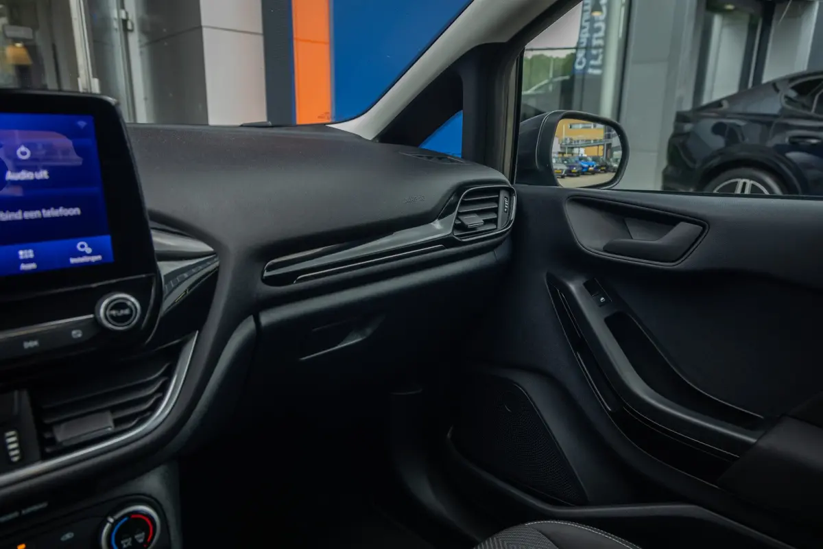 1.0 EcoBoost Connected | Apple Carplay/Android Auto | Parkeersensoren | Airco | Airco | Apple Carplay/Android Auto|telefoonintegratie premium | Cruise control
