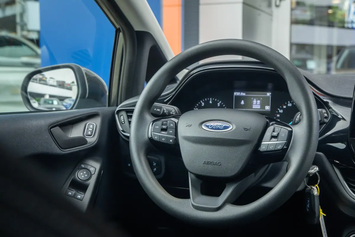 1.0 EcoBoost Connected | Apple Carplay/Android Auto | Parkeersensoren | Airco | Airco | Apple Carplay/Android Auto|telefoonintegratie premium | Cruise control