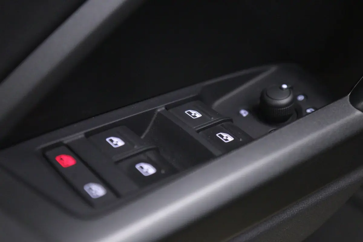 45 TFSI e S Edition 3X S-Line /PANO/CARPLAY/KEYLES/STOELV/BOMVOL