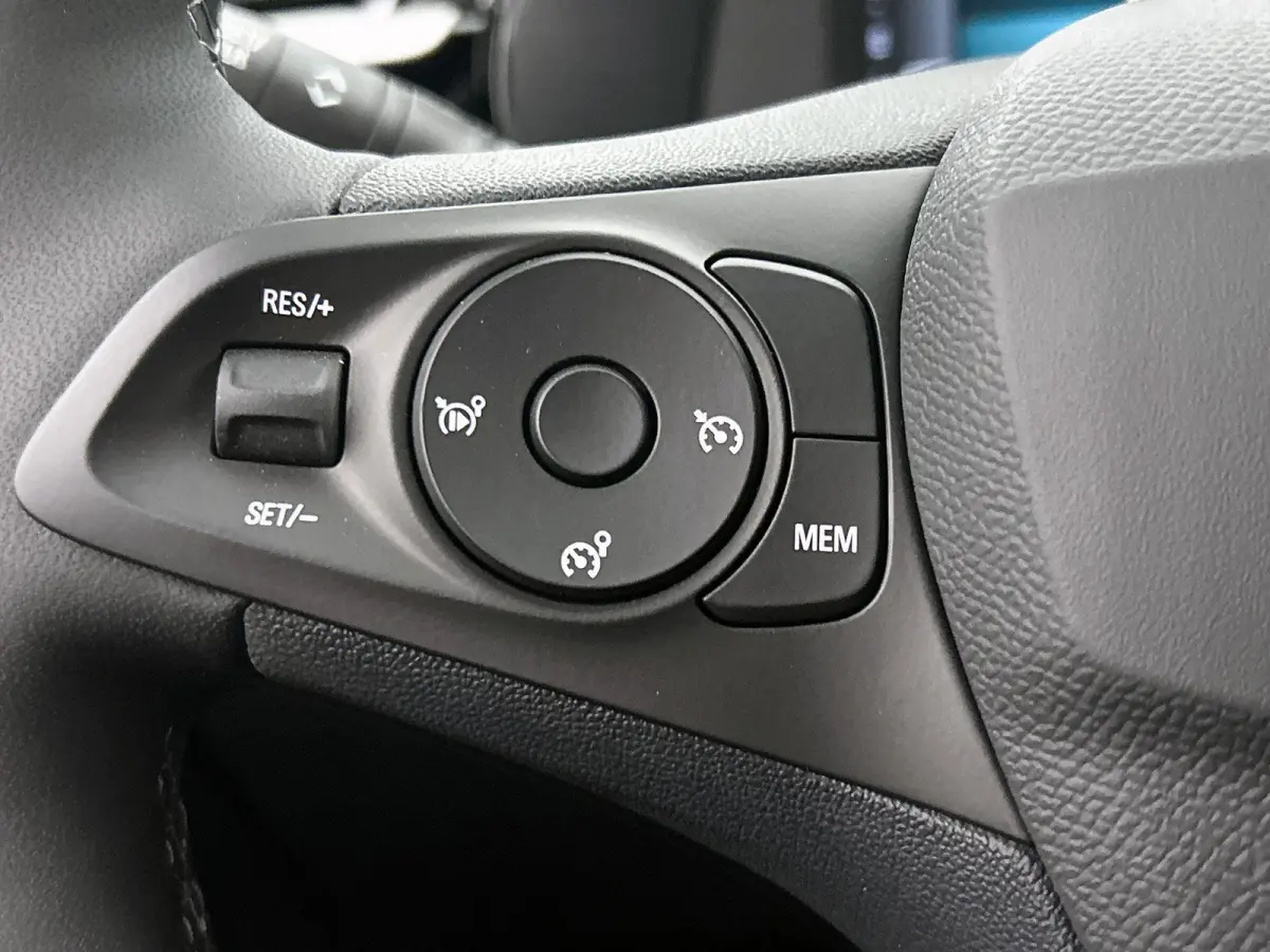 1.2 Turbo Hybrid GS