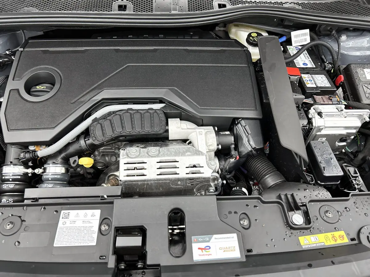 1.2 Turbo Hybrid GS