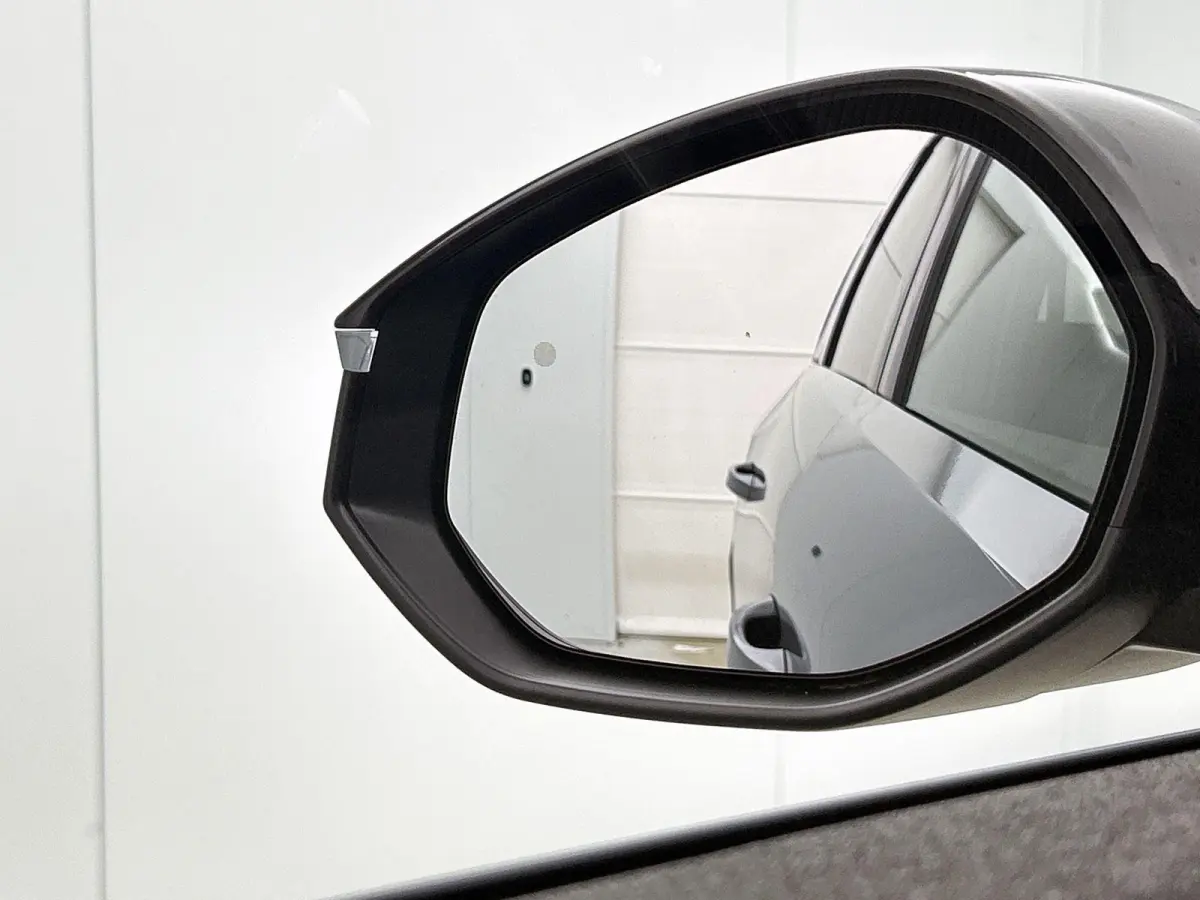 1.2 Turbo Hybrid Business Edition DEMO SALE | beschikbaar vanaf 15-10-2026