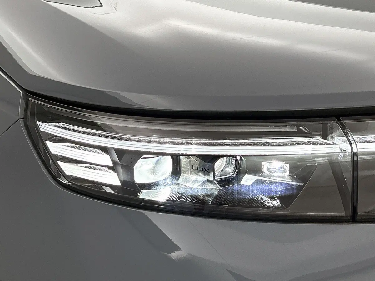 1.2 Turbo Hybrid Business Edition DEMO SALE | beschikbaar vanaf 15-10-2026