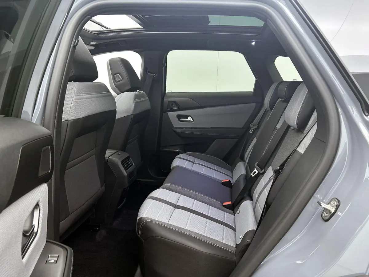 1.2 Turbo Hybrid Business Edition DEMO SALE | beschikbaar vanaf 15-10-2026