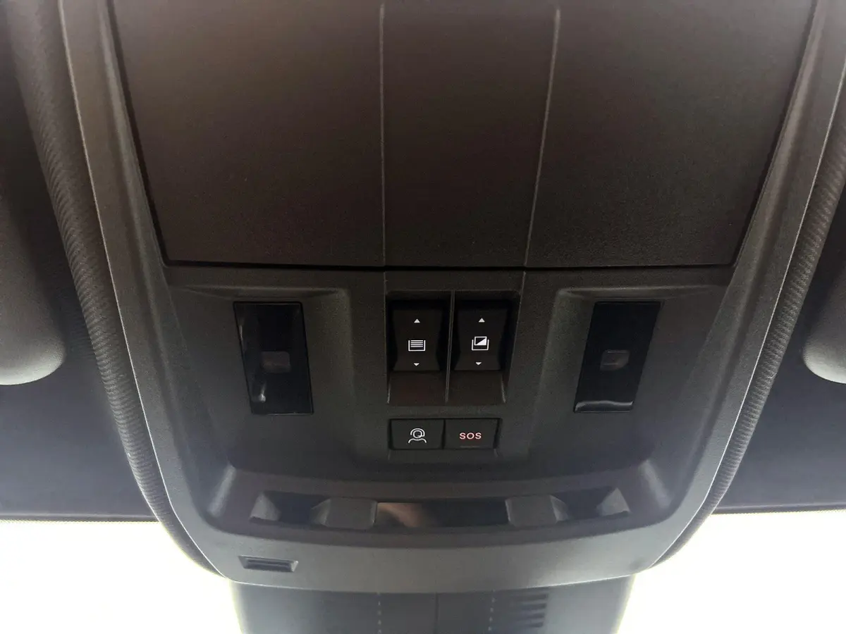 1.2 Turbo Hybrid Business Edition DEMO SALE | beschikbaar vanaf 15-10-2026