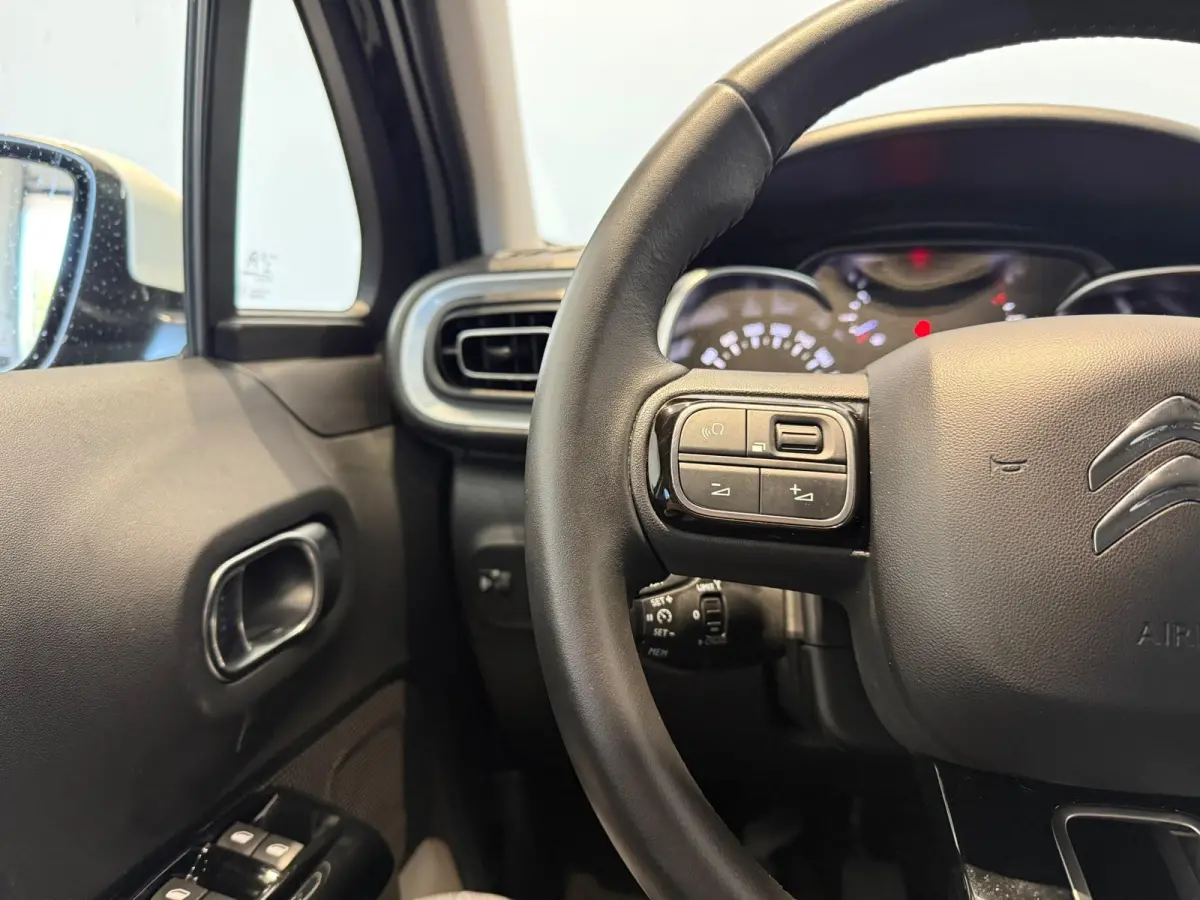 1.2 Shine | APPLE CARPLAY & ANDROID AUTO | NAVIGATIE | DAB |