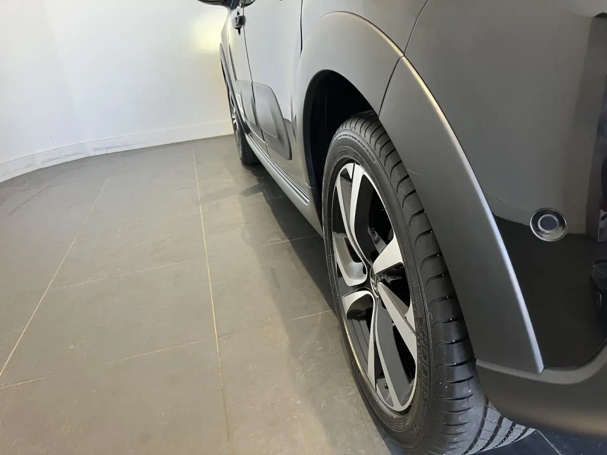 1.2 Shine | APPLE CARPLAY & ANDROID AUTO | NAVIGATIE | DAB |