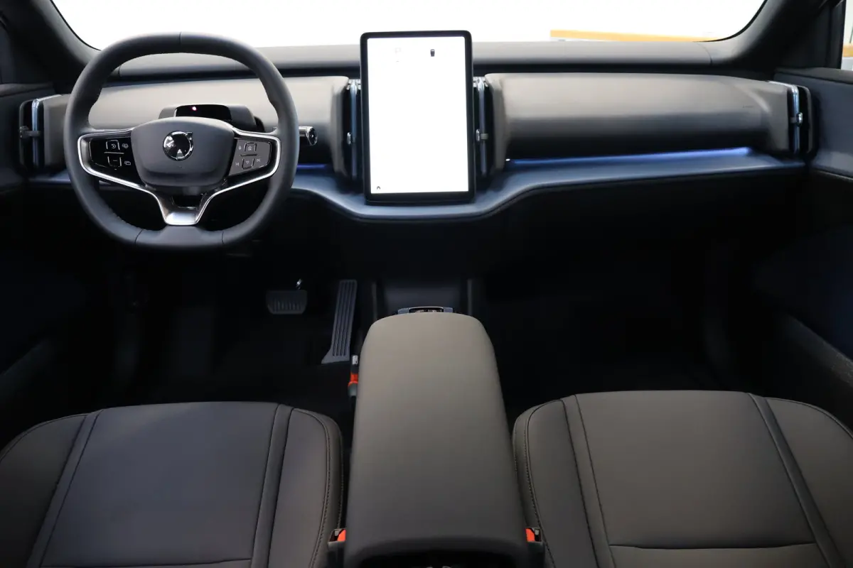 P3 Plus Europa 51 kWh Getint Glas | Elektr klep | BLIS | Elektr Stoelen | Stoelverw