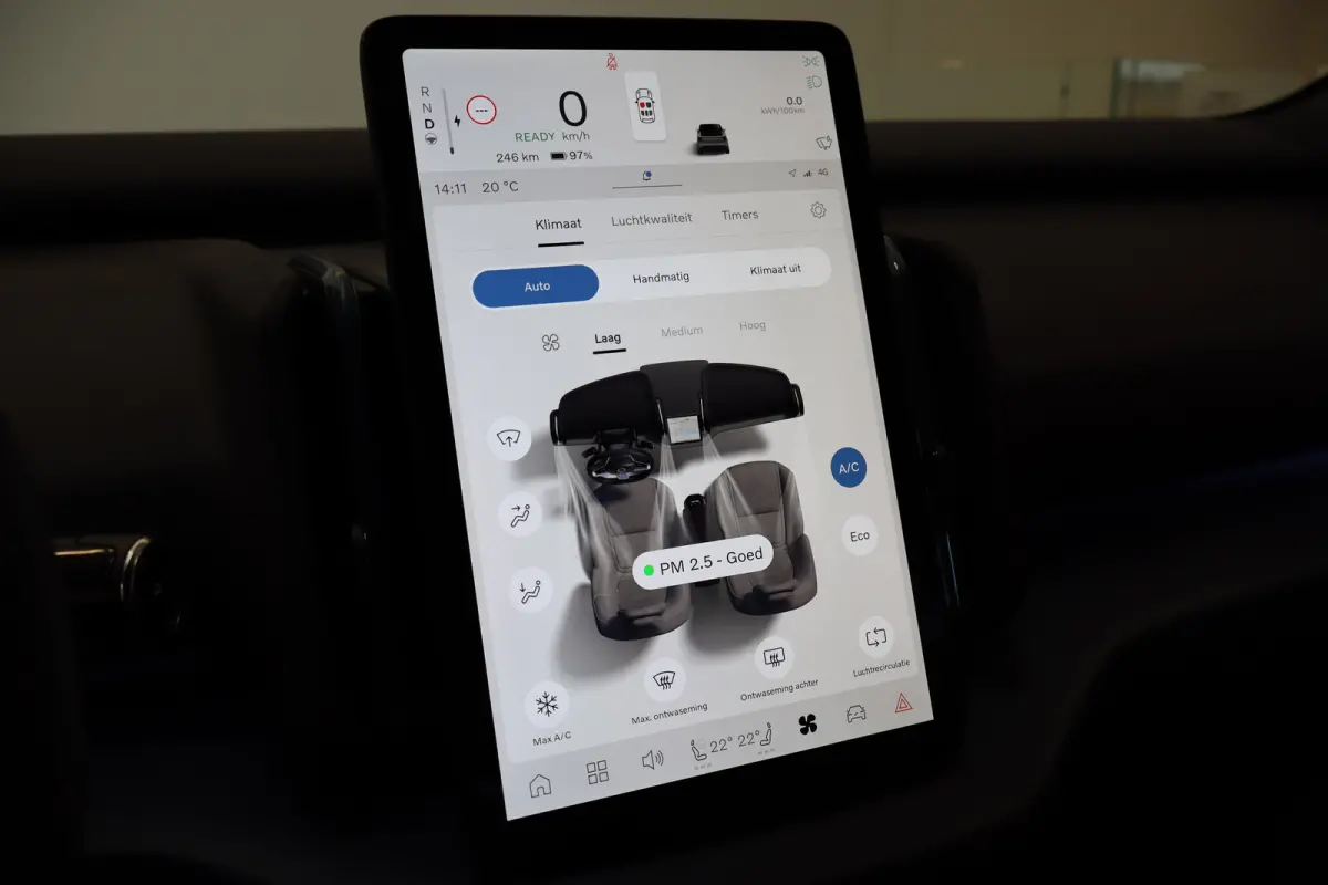 P3 Plus Europa 51 kWh Getint Glas | Elektr klep | BLIS | Elektr Stoelen | Stoelverw