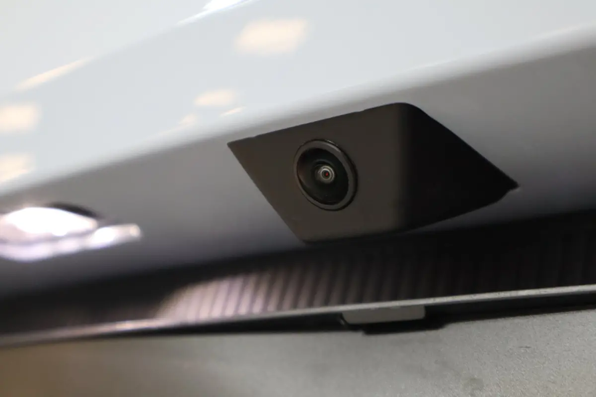 P3 Plus Europa 51 kWh Getint Glas | Elektr klep | BLIS | Elektr Stoelen | Stoelverw