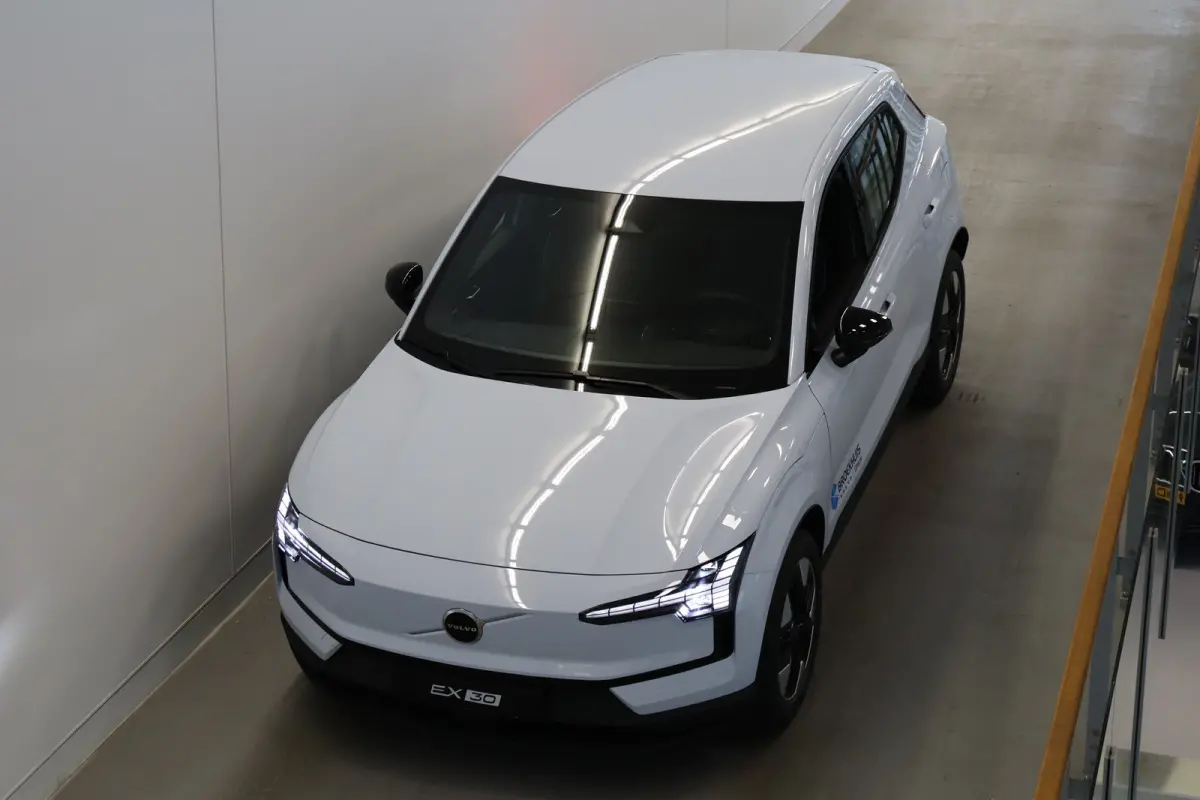 P3 Plus Europa 51 kWh Getint Glas | Elektr klep | BLIS | Elektr Stoelen | Stoelverw