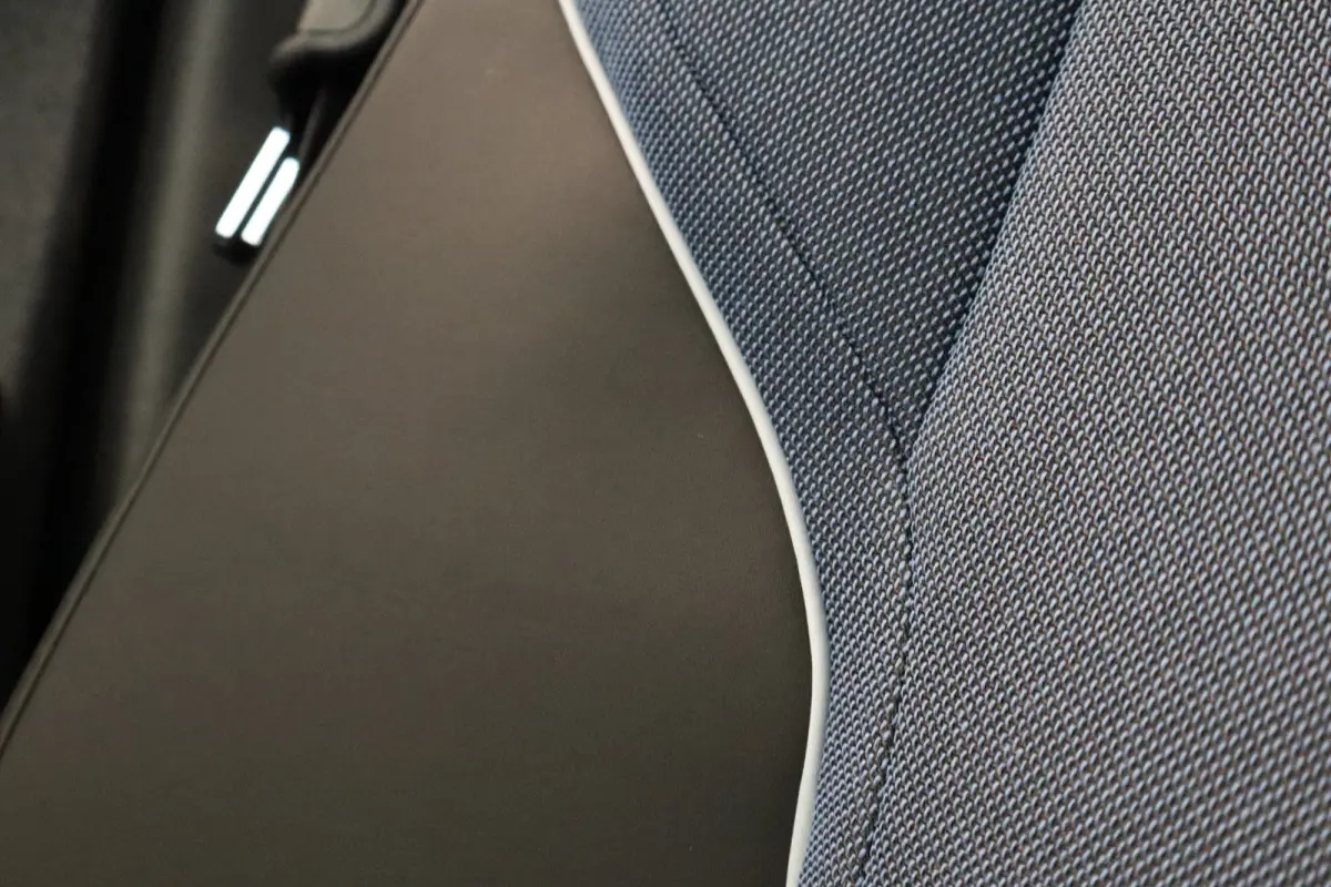 P3 Plus Europa 51 kWh Getint Glas | Elektr klep | BLIS | Elektr Stoelen | Stoelverw