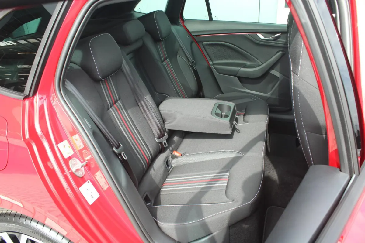 1.0 TSI 115pk DSG Monte Carlo | Velgen 18'' | Trekhaak Uitklapbaar