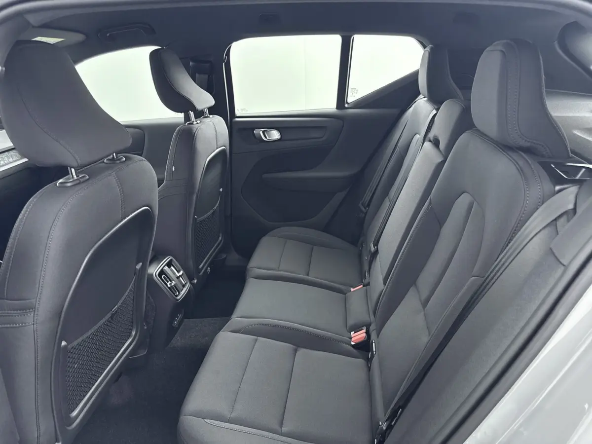 Extended Range Plus Black Edition | 20 inch LM | Harman/Kardon | PDC V+A en Camera | Elektrische stoelbediening met geheugen | Stoel + Stuur verwarming | Warmtepomp |