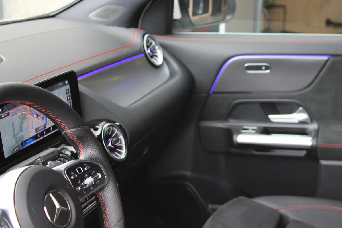 250 AMG 97,2% SOH | Camera | Trekhaak | Keyless | Widescreen | Sfeerverlichting | Dealer Onderhouden
