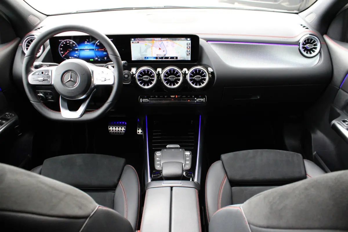 250 AMG 97,2% SOH | Camera | Trekhaak | Keyless | Widescreen | Sfeerverlichting | Dealer Onderhouden