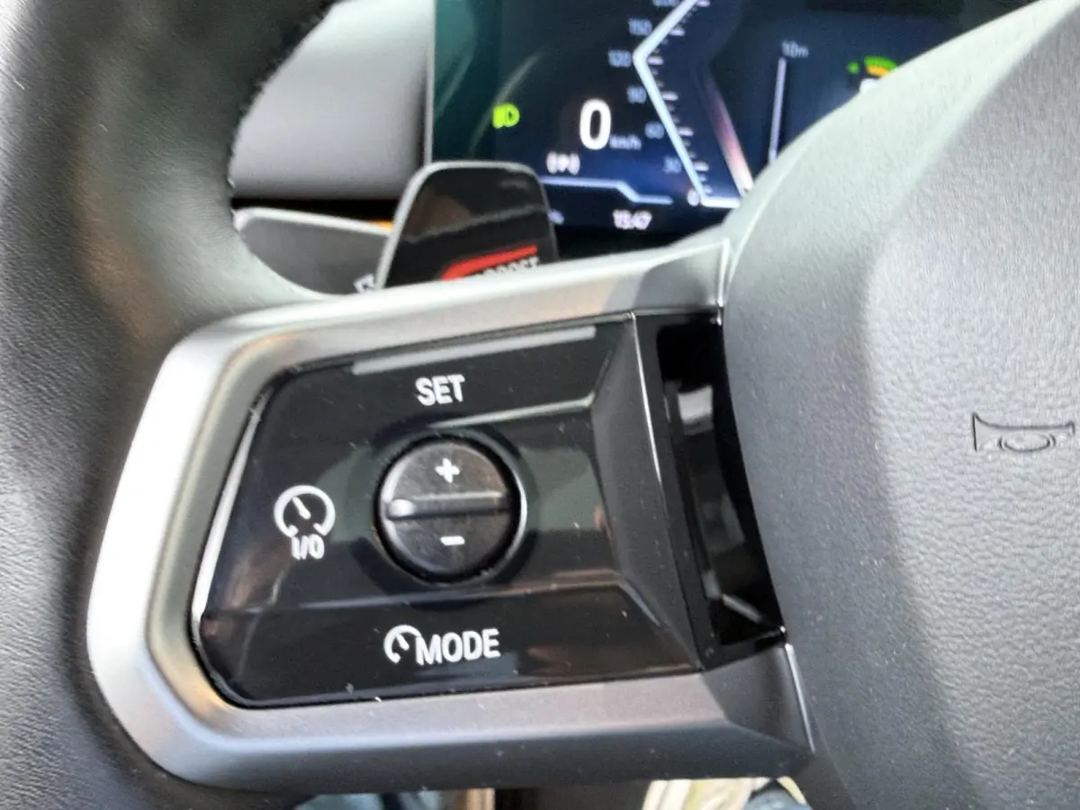 eDrive40 84 kWh M Sport Pro | Glazen Panoramadak | 21" Individual | Leder |  Stuur- & Stoelverwarming | Driving Assistant Professional | Harman Kardon | Head-Up | Stoelventilatie | Comfort A