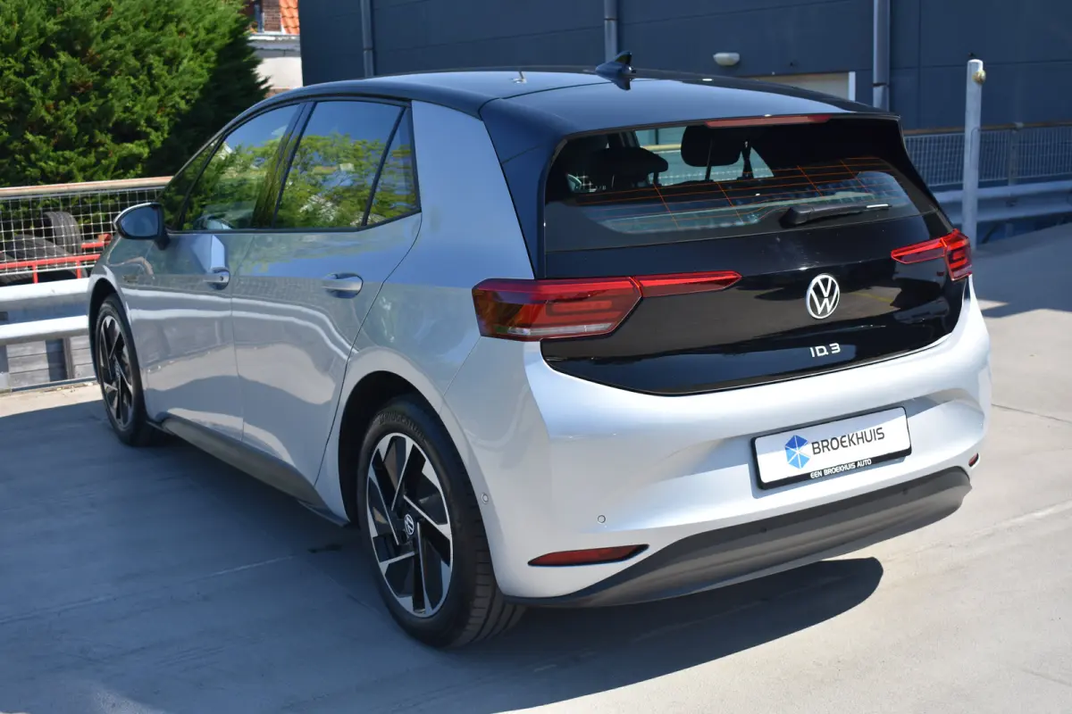 Pro 58kWh 204PK SOH 91,72% | ACC | Achteruitrijcamera | Verwarmbare voorstoelen | Multimedia Pakket | Assistance Pakket | Automatisch inparkeren