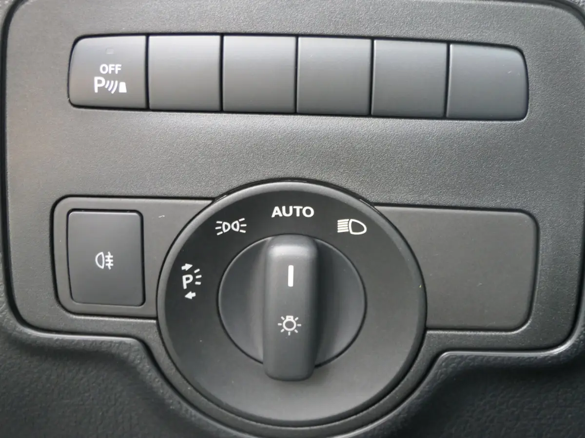 114 CDI Lang Lease-Edition | LED | Navigatie | CarPlay/Android Auto | Aftimmering | Lichtmetalen Velgen | Stoelverwarming | Comfort Stoelen