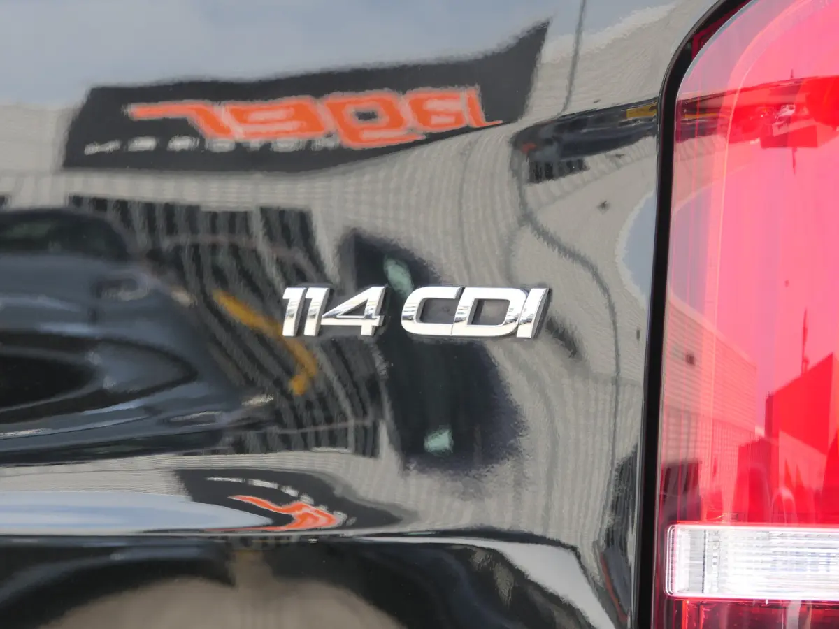 114 CDI Lang Lease-Edition | LED | Navigatie | CarPlay/Android Auto | Aftimmering | Lichtmetalen Velgen | Stoelverwarming | Comfort Stoelen