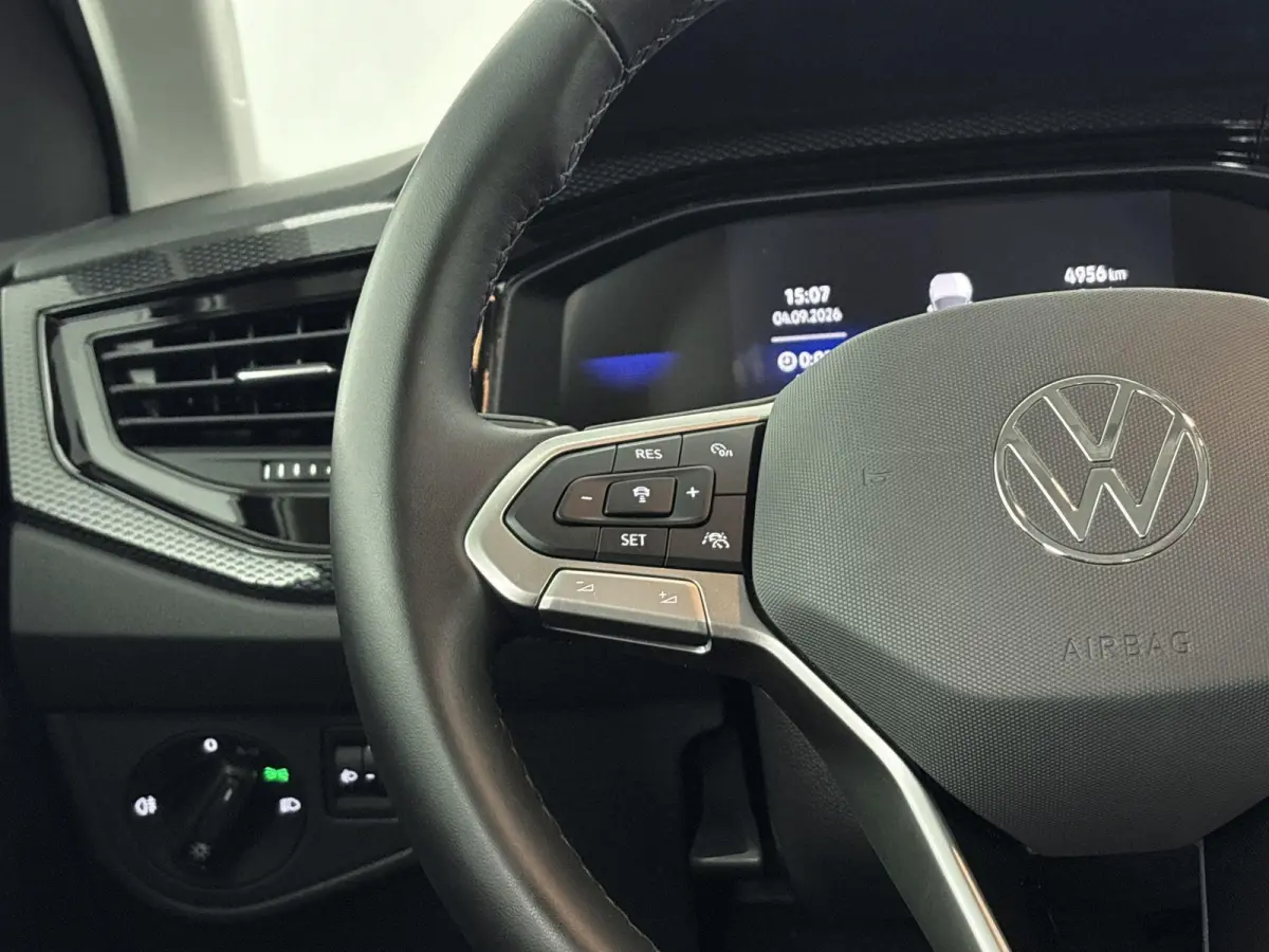 1.0 TSI Life Edition 95 PK | Navigatie | Camera | Apple Carplay draadloos | Android Auto draadloos | | Keyless access | Stoelverwarming | Climate Control | Digital Cockpit | Adaptive Cruise 