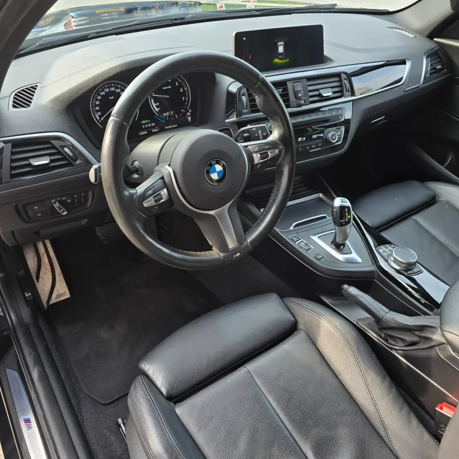 118i M Sport Edition| LEDER | STOELVERWARMING | 19 INCH | PDC | NAVI